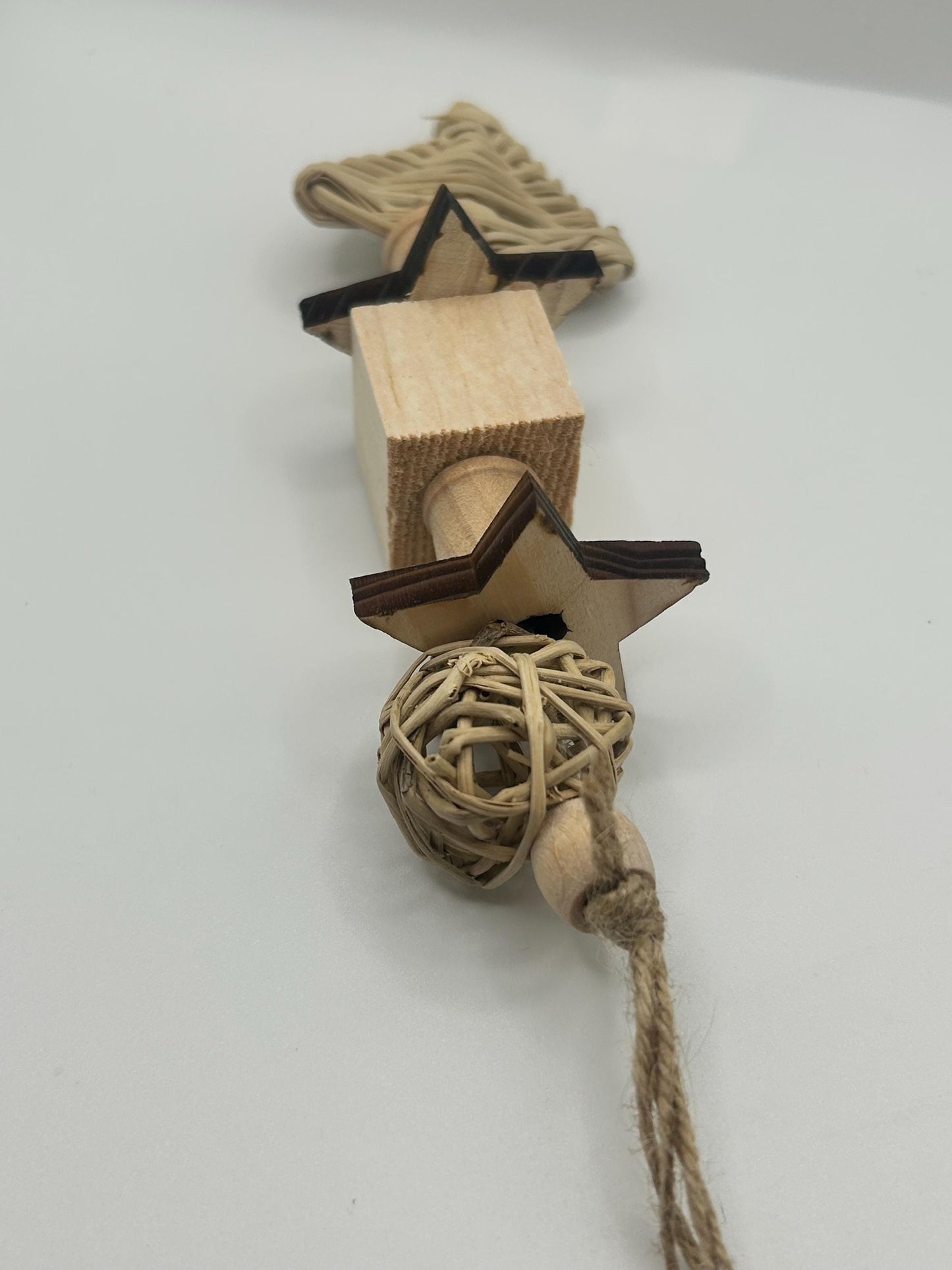 Small Animal Enrichment Toy, Natural And Safe for Rats, Rabbits, Guinea Pigs, Hamsters, Mice