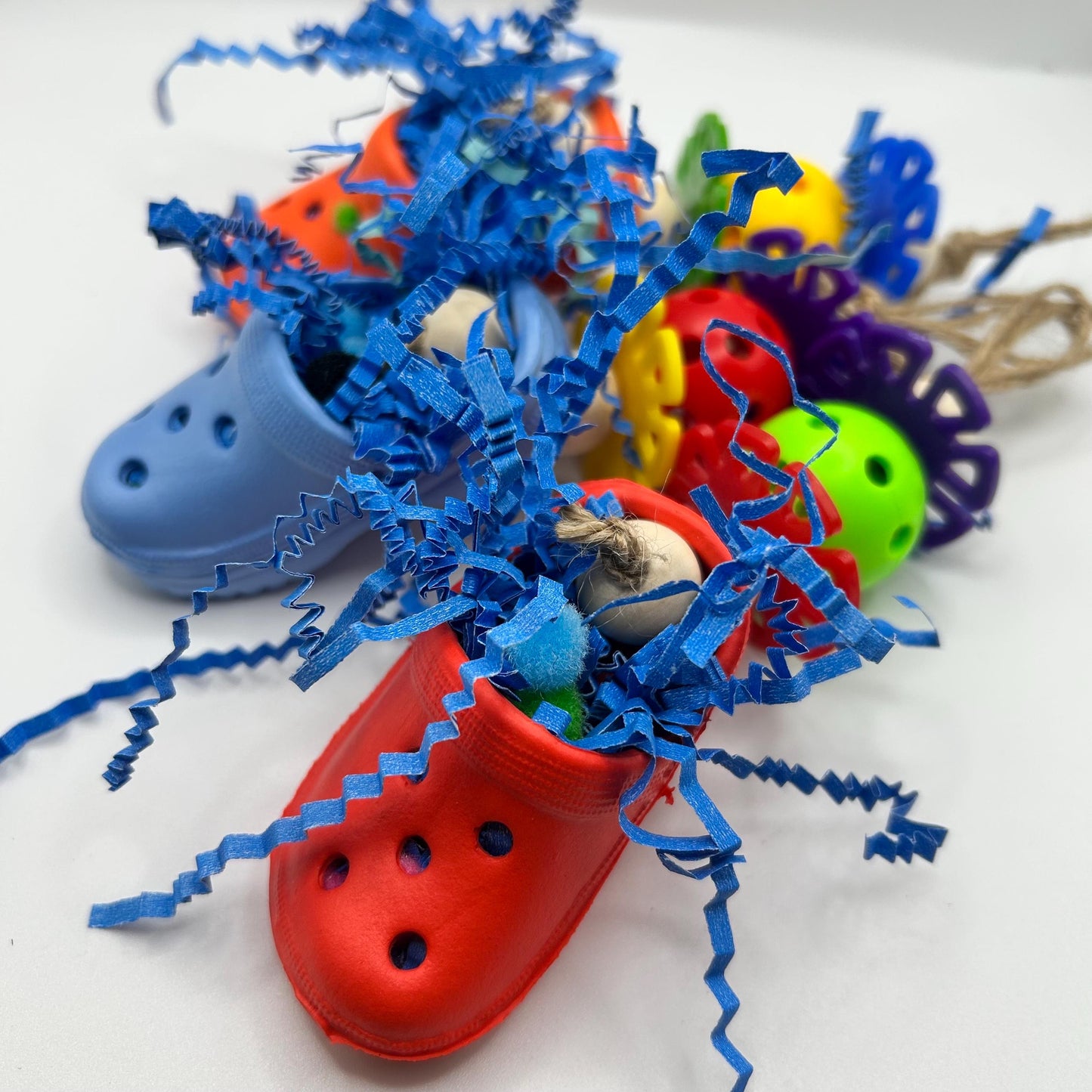 Mouse Foraging Toy: Mini Shoe with Crinkle Paper