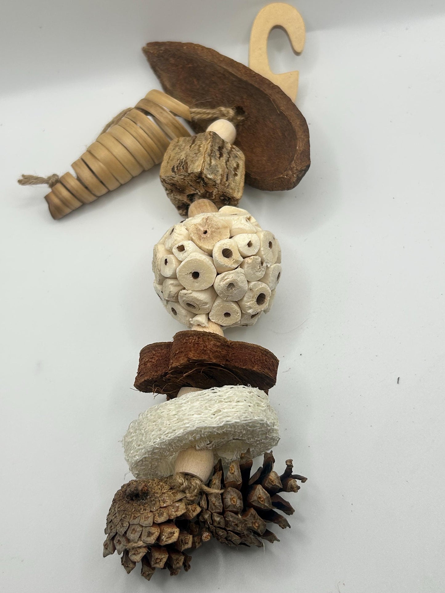 Small Animal Enrichment Toy, Natural And Safe for Rats, Rabbits, Guinea Pigs, Hamsters, Mice