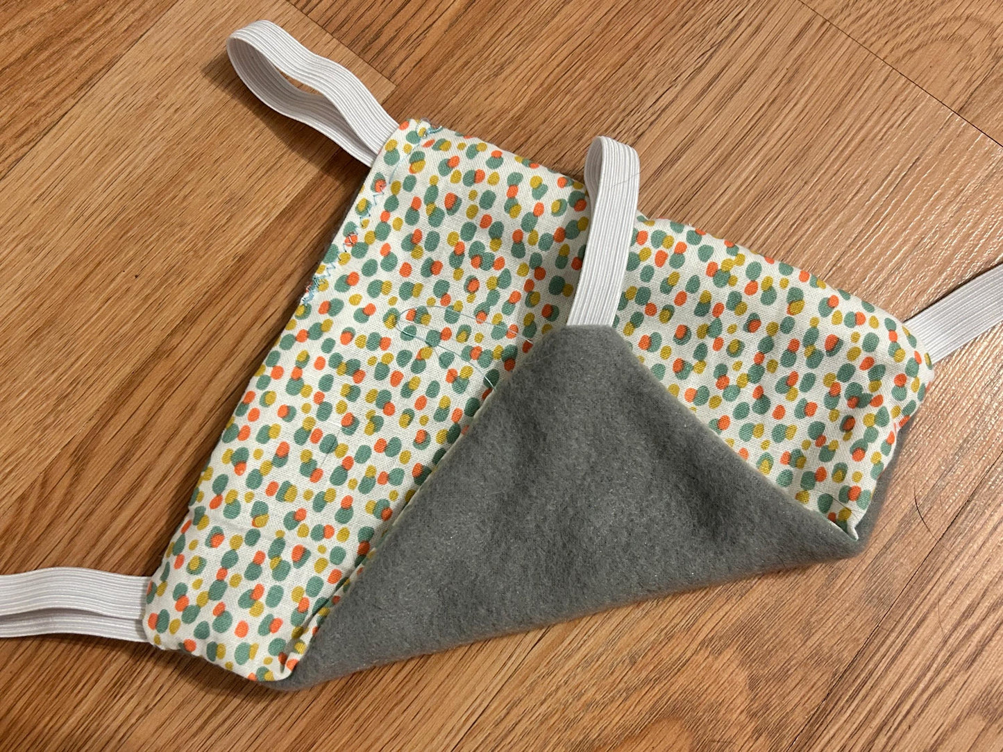 Mini Small Animal Hammock - hanging pet hammock with elastic loops, about 6x6 inches