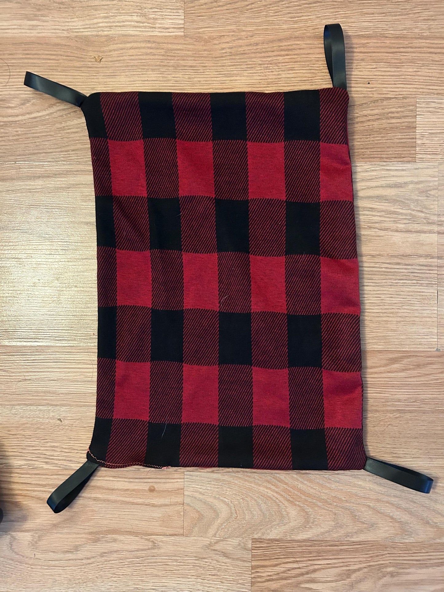 Large Plaid Hammock for Small Animals like Rats, 1” elastic loops included, 15x11inches, fall breaker