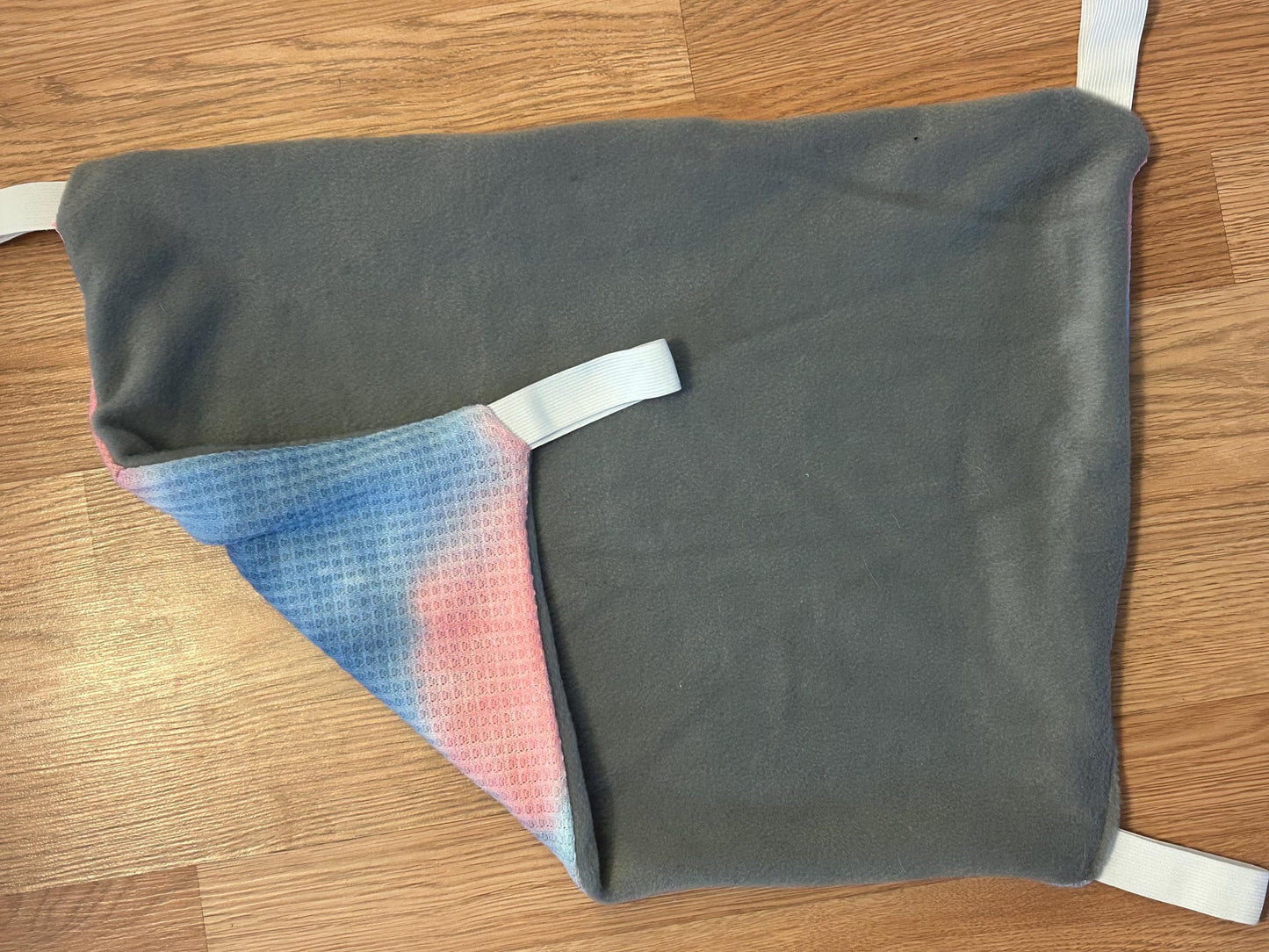 XL Rainbow Hammock for Small Animals like Rats, 1” elastic loops included, 20x14inches, fall breaker