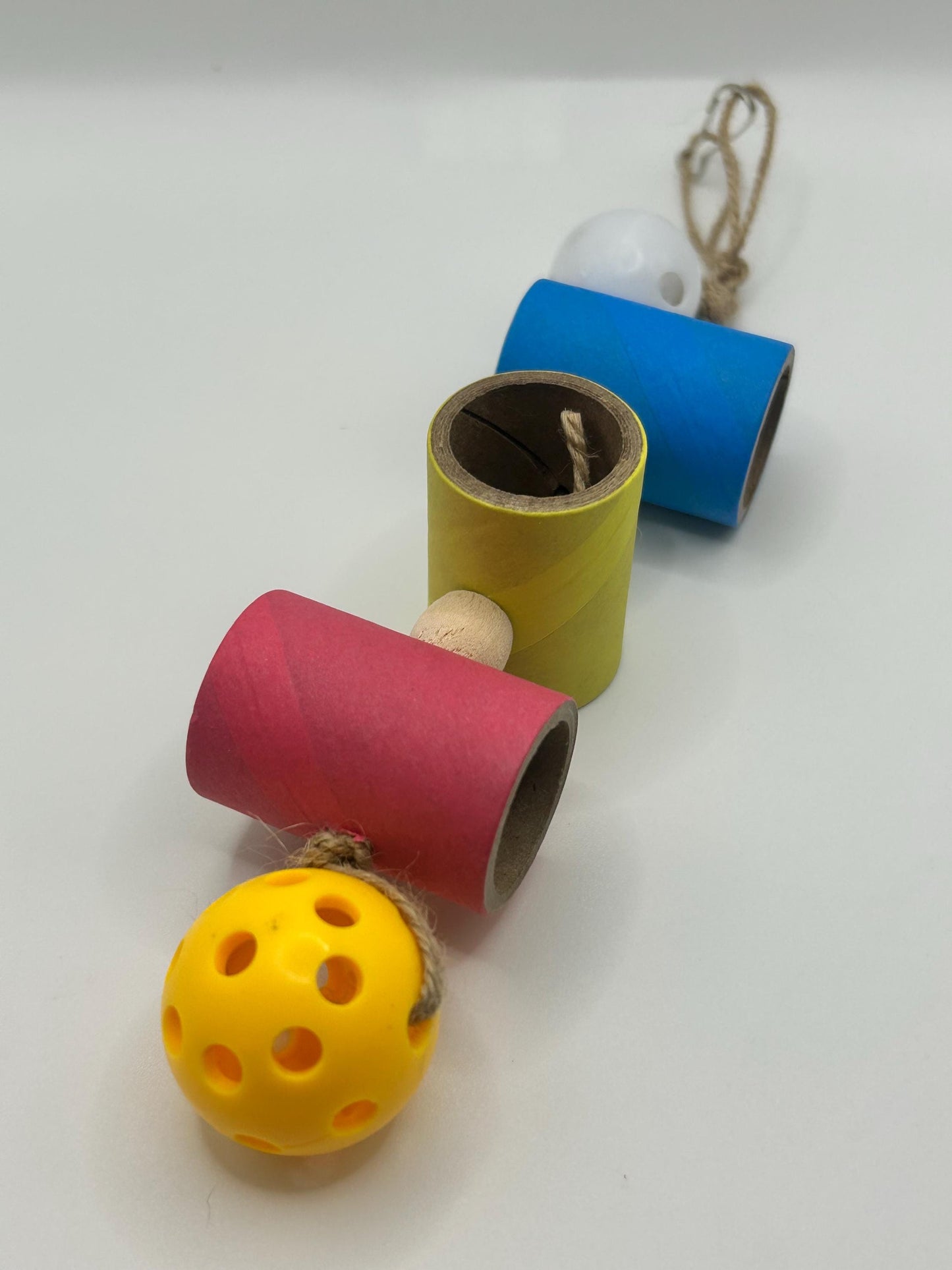 Mini Mouse Chew Toy: Natural Wood Bead Wiffle Ball Pet Enrichment