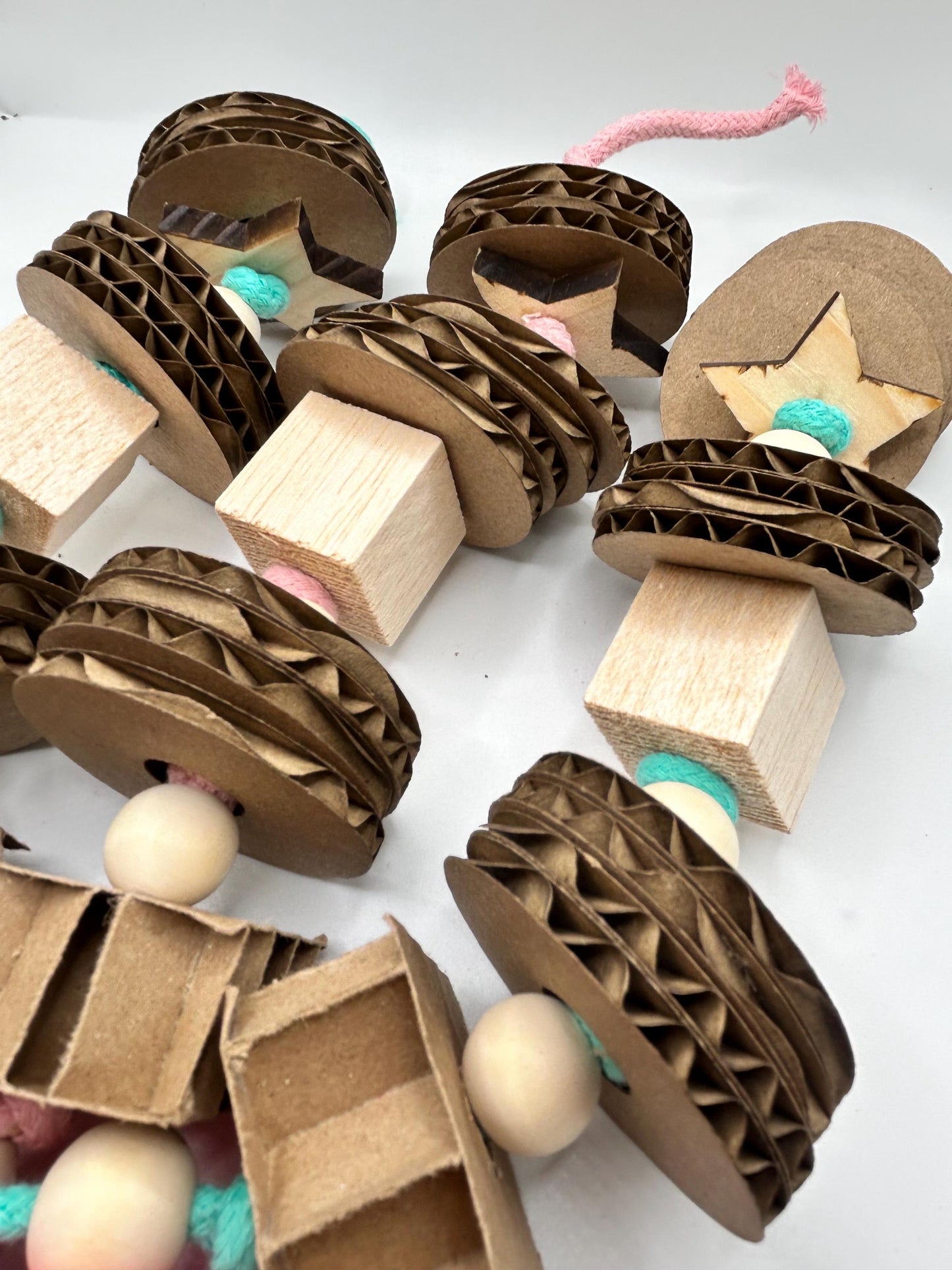 Rat Boredom Breaker, Small Animal Shredder Toy with Cardboard